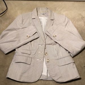 White/grey stripe blazer